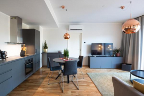 R64 Premium Apartments
